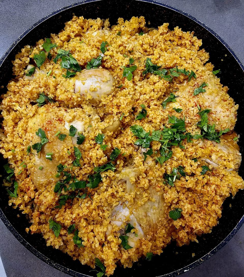 תמונה: בורגול ועוף בסיר אחד