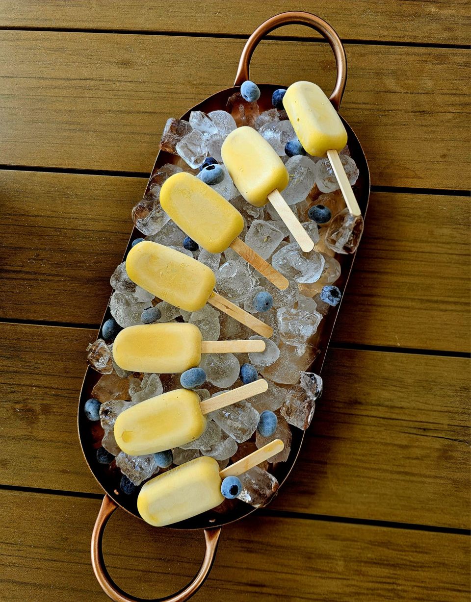 תמונה: ארטיק מנגו וקוקוס טבעוני