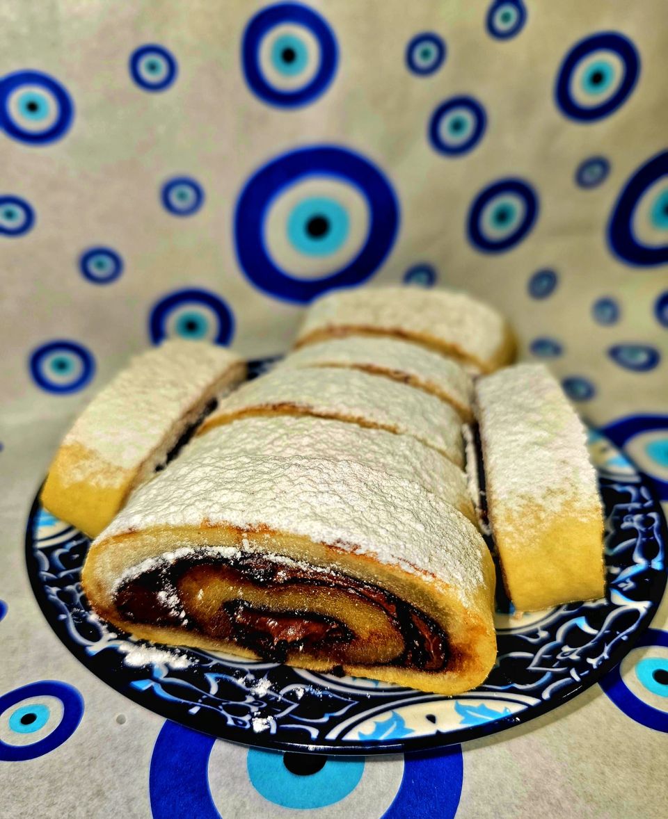 תמונה: עוגיות מגולגלות במילוי שוקולד