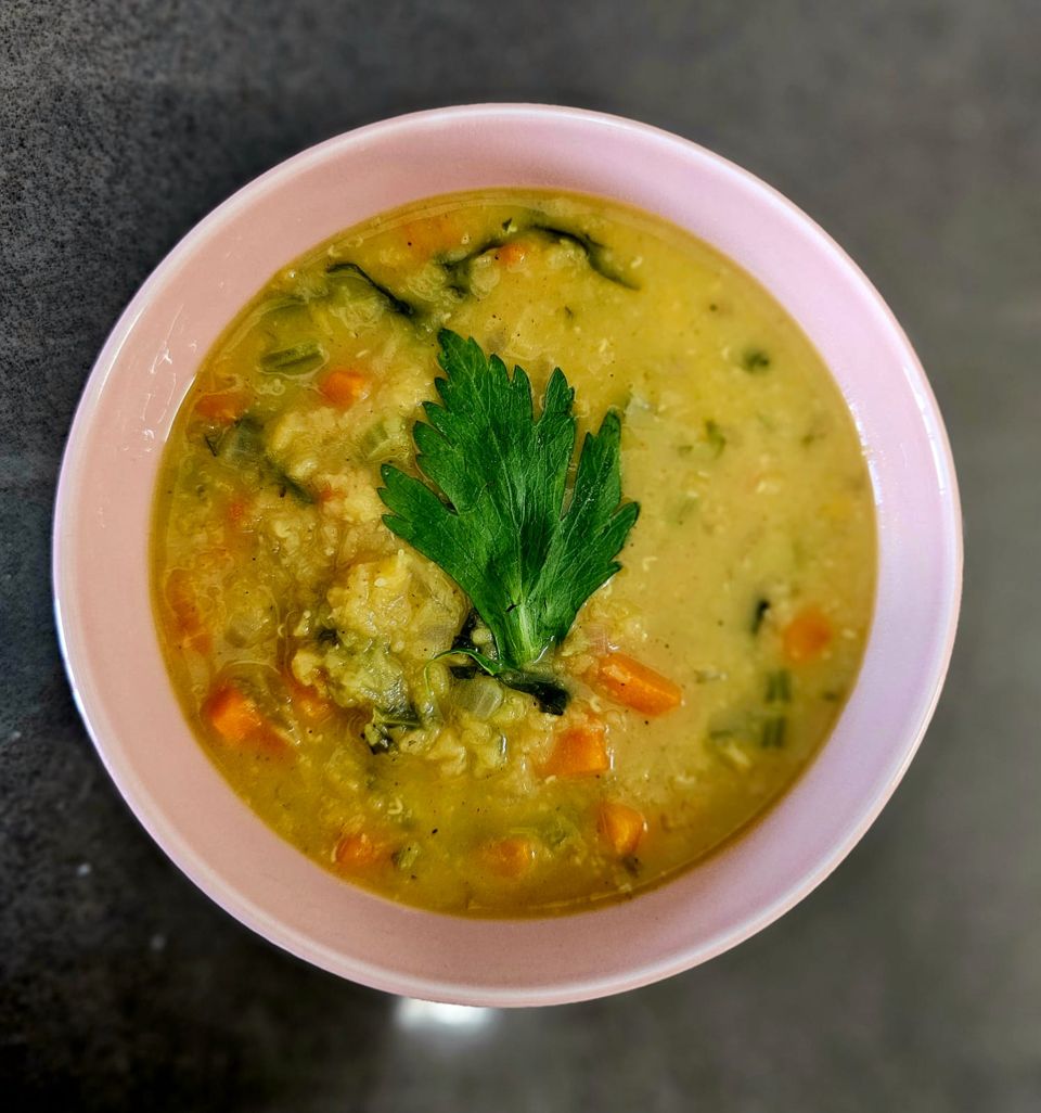 תמונה: מרק עדשים אדומות