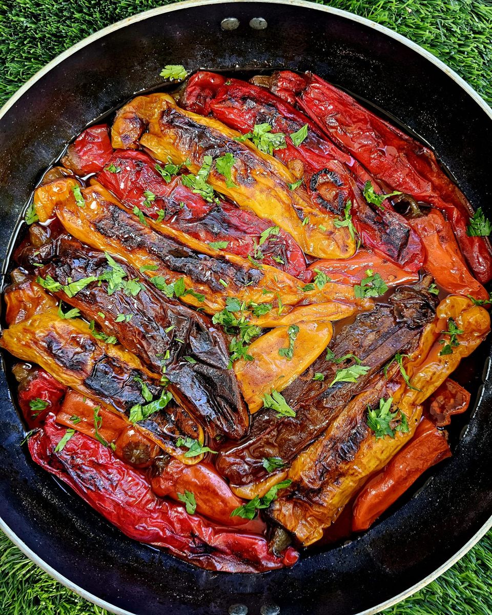 תמונה: פלפל שושקה ממולא בשר