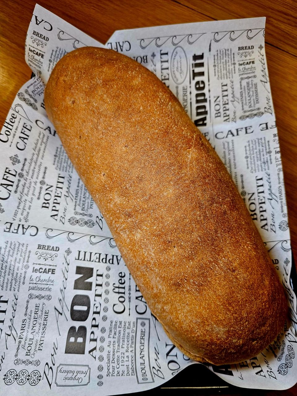 תמונה: לחם שחור אחיד של פעם