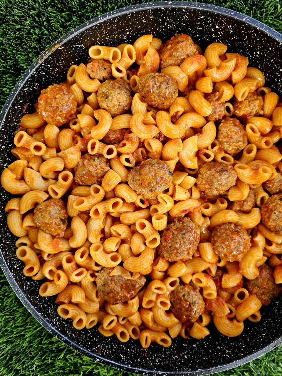 תמונה: פסטה עם קציצות בסיר אחד!!